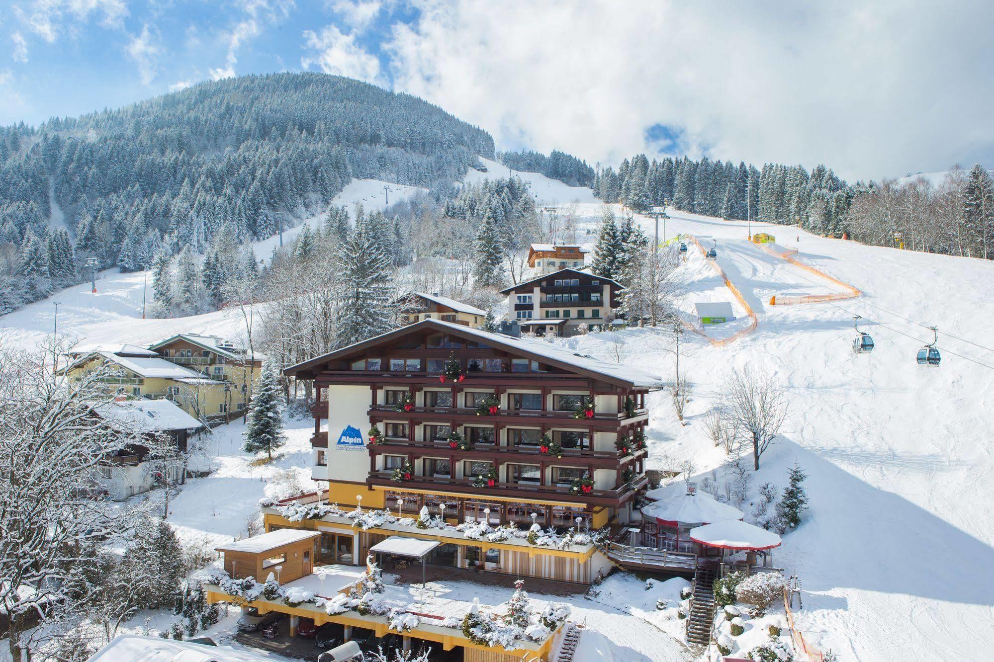 Alpin- Das Sporthotel - Ski In Ski Out Cityxpress, Summercard Included Zell am See Ngoại thất bức ảnh